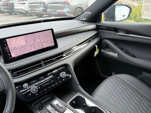 New 2026 INFINITI QX60 Autograph w/ Dark Cargo Package image 9