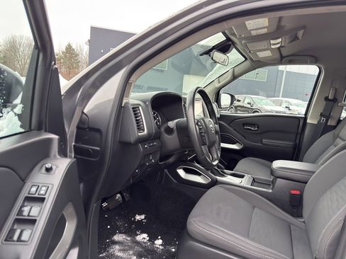 Certified 2024 Nissan Frontier SV w/ SV Convenience Package image 10