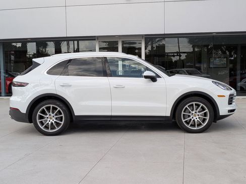 Used 2019 Porsche Cayenne S image 8