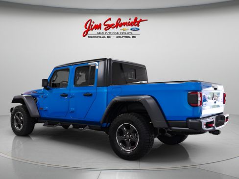 Used 2023 Jeep Gladiator Rubicon w/ LED Lighting Group AWD/4WD image 4
