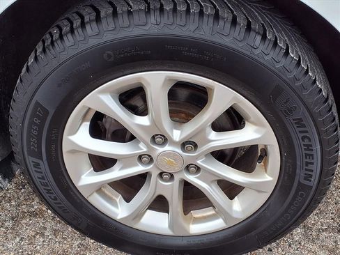 Used 2018 Chevrolet Equinox LT image 8