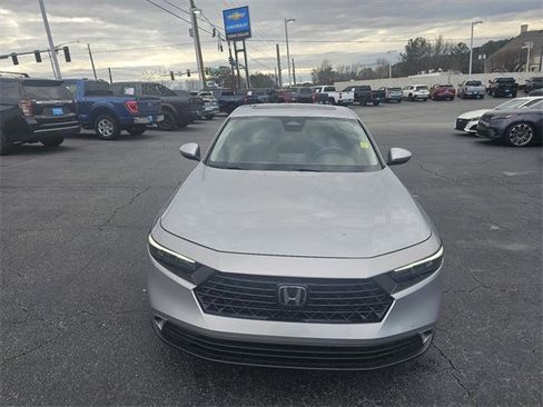 Used 2024 Honda Accord EX image 2