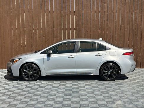 Used 2024 Toyota Corolla SE image 13