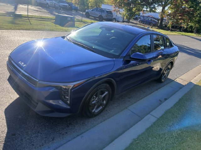 Certified 2025 Kia K4 FWD image 6