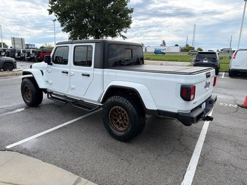 Used 2023 Jeep Gladiator Overland AWD/4WD image 5