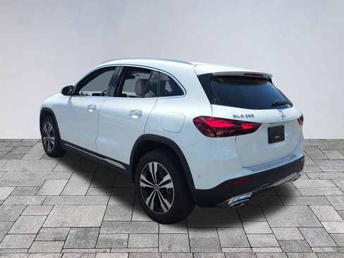 Certified 2025 Mercedes-Benz GLA 250 image 5