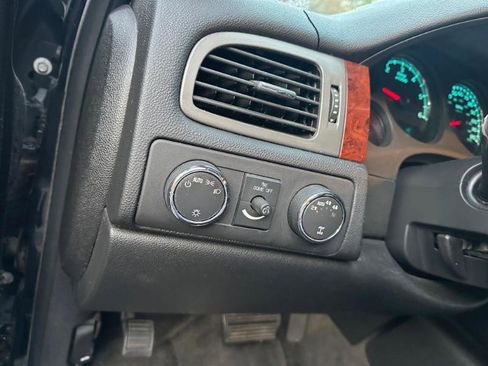 Used 2011 Chevrolet Tahoe LS w/ Convenience Package image 24