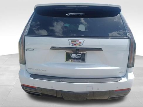 New 2026 Cadillac Escalade Platinum Sport w/ LPO, Floor Liner Package AWD/4WD image 6