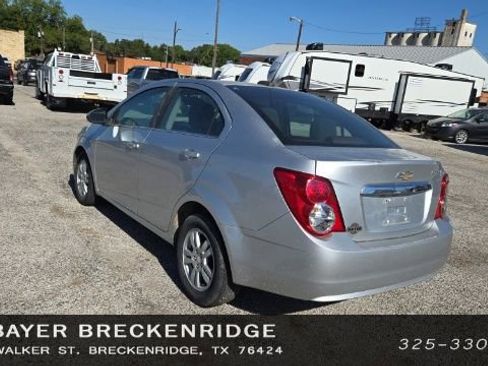Used 2015 Chevrolet Sonic LT image 7