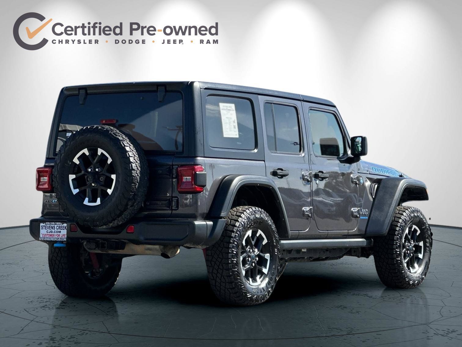 Used 2024 Jeep Wrangler Unlimited Rubicon 4xe AWD/4WD image 4