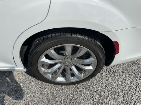 Used 2018 Chrysler 300 Limited w/ Safetytec Plus Group RWD image 21