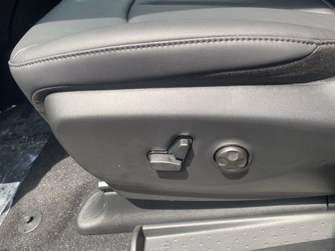 New 2026 Chrysler Voyager LX image 16