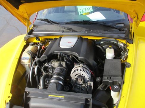 Used 2004 Chevrolet SSR w/ Preferred Equipment Group RWD image 10