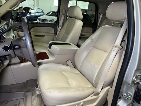 Used 2014 Chevrolet Tahoe LTZ AWD/4WD image 24