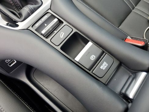 Used 2023 Honda HR-V EX-L image 27