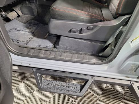Used 2025 Nissan Frontier Pro-X RWD image 12