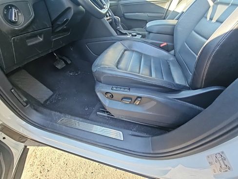 Used 2019 Volkswagen Atlas SEL Premium image 13