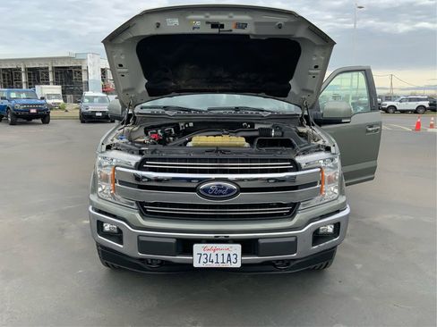 Used 2020 Ford F150 Lariat w/ Trailer Tow Package image 11