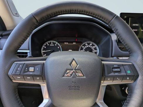 New 2026 Mitsubishi Outlander ES AWD/4WD image 31