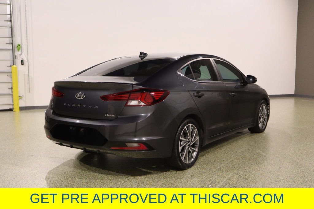 Used 2020 Hyundai Elantra Limited w/ Cargo Package (C1) FWD image 10