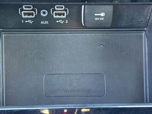 Used 2024 Jeep Grand Cherokee L Limited w/ Luxury Tech Group II image 31