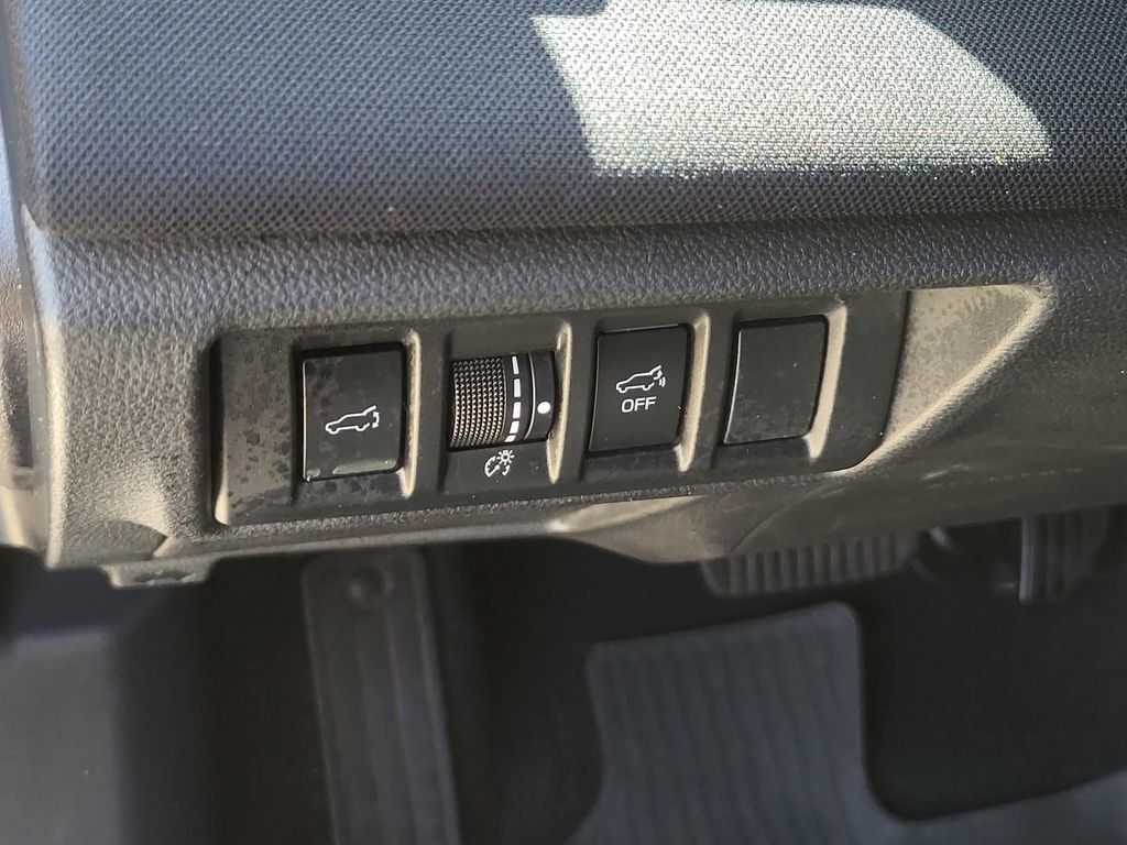 Used 2020 Subaru Outback Premium AWD/4WD image 20