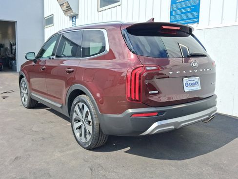 Used 2020 Kia Telluride EX w/ EX Premium Package image 3