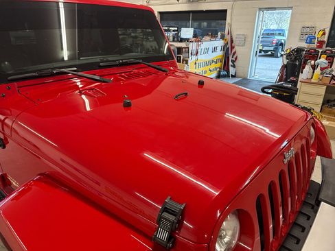 Used 2013 Jeep Wrangler Unlimited Sahara w/ Connectivity Group image 74