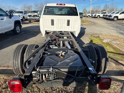 New 2025 Chevrolet Silverado 3500 W/T w/ WT Convenience Package image 2