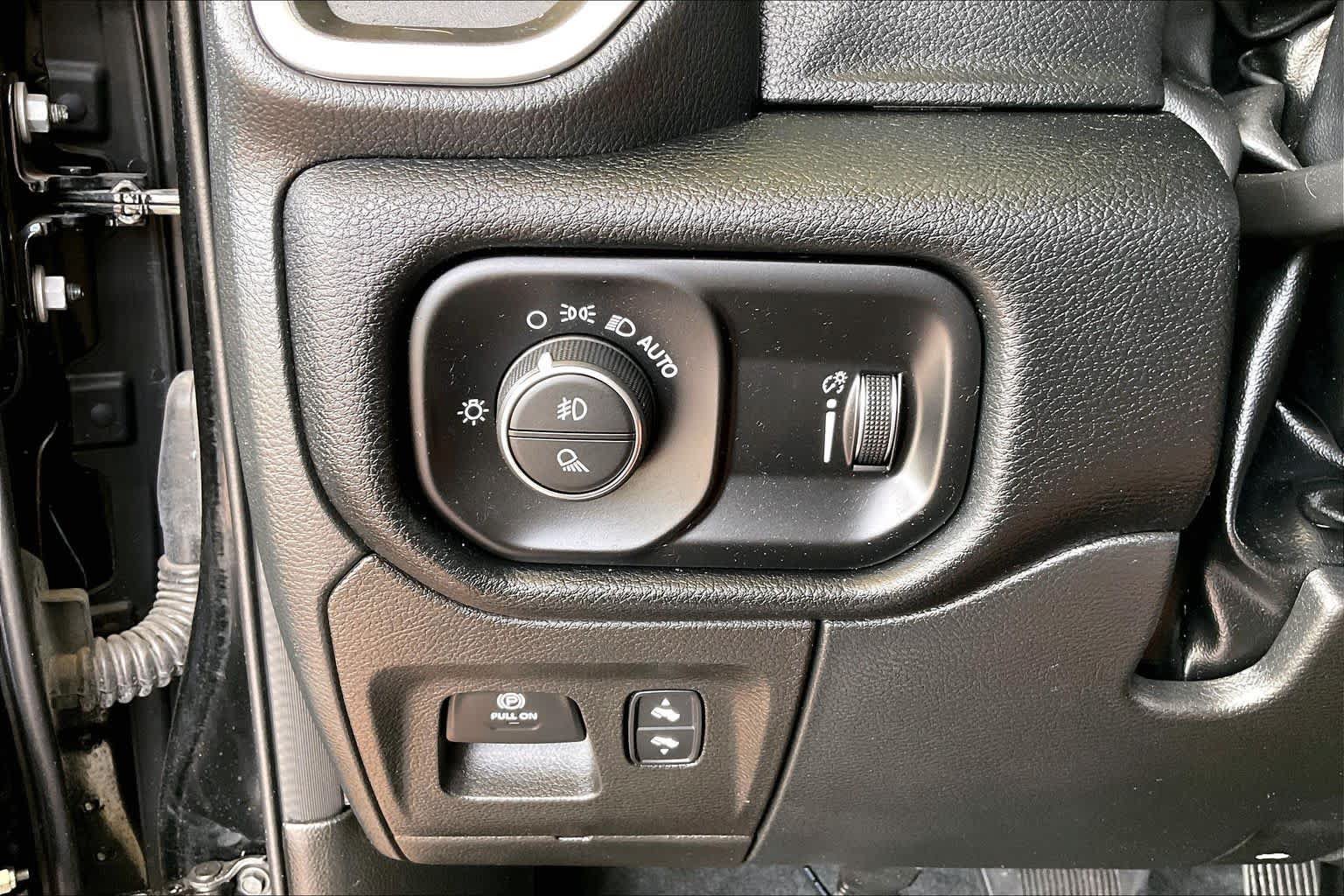 Used 2022 RAM 1500 Lone Star RWD image 32