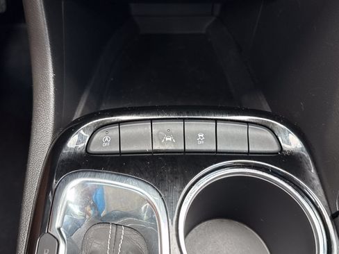 Used 2023 Buick Encore GX Select FWD image 24