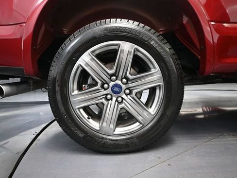 Used 2018 Ford F150 XLT w/ Equipment Group 302A Luxury AWD/4WD image 16