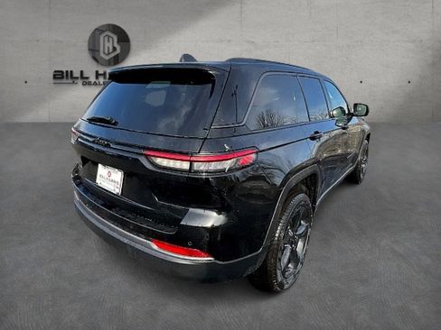 New 2026 Jeep Grand Cherokee Limited w/ Limited Altitude Package image 5