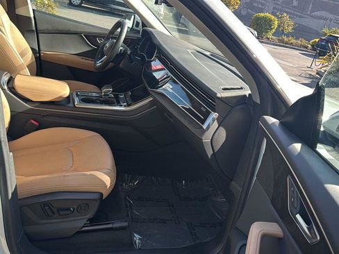 Used 2024 Audi Q8 Premium Plus AWD/4WD image 13
