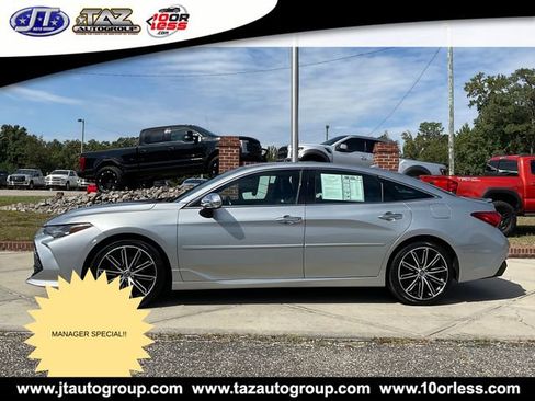 Used 2019 Toyota Avalon Touring w/ Advanced Safety Package image 4