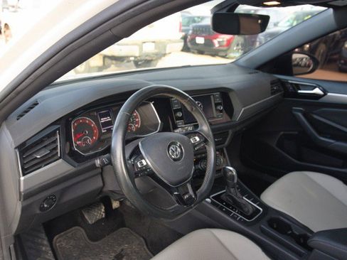 Used 2020 Volkswagen Jetta R-Line w/ R-Line Cold Weather Package image 15