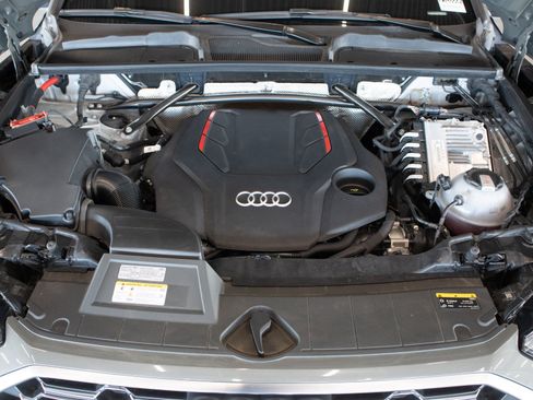 Certified 2023 Audi SQ5 Premium AWD/4WD image 4