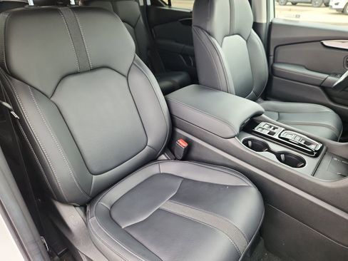Used 2025 Honda Pilot EX-L image 14