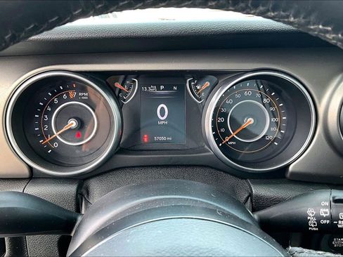 Used 2018 Jeep Wrangler Unlimited Sport S AWD/4WD image 9