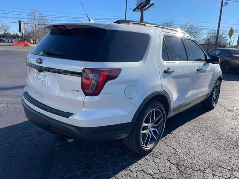 Used 2018 Ford Explorer Sport w/ Equipment Group 401A image 4