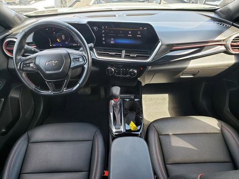 Used 2024 Chevrolet Trax RS w/ Driver Confidence Package image 15