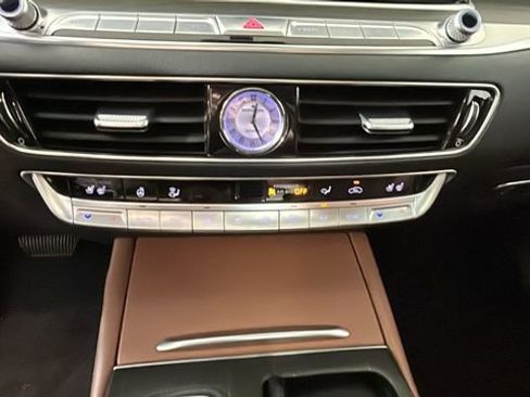 Used 2019 Kia K900 Luxury w/ VIP Package AWD/4WD image 23