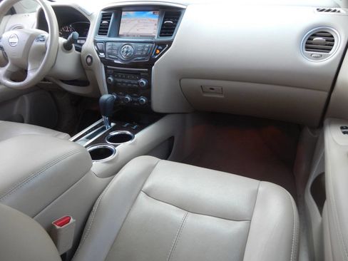 Used 2014 Nissan Pathfinder SL w/ SL Tech Package FWD image 39