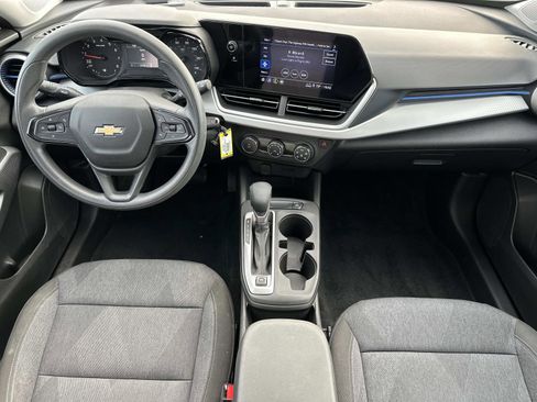 Certified 2024 Chevrolet Trax LS image 14