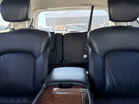 Used 2016 INFINITI QX80 Limited AWD/4WD image 18