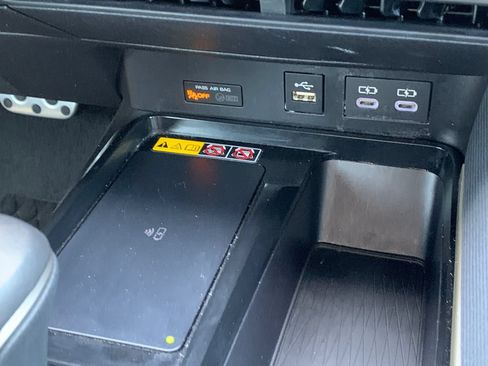 Used 2026 Toyota Camry SE FWD image 18