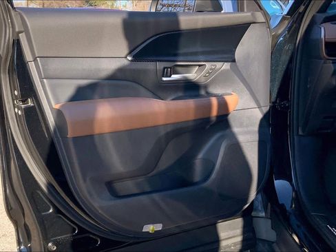 Used 2026 Toyota Grand Highlander AWD Hybrid image 21