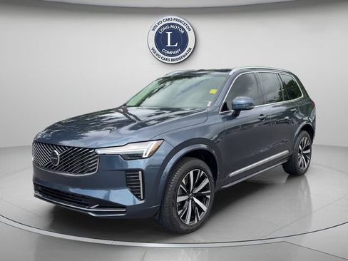 Used 2025 Volvo XC90 B5 Core AWD/4WD image 1
