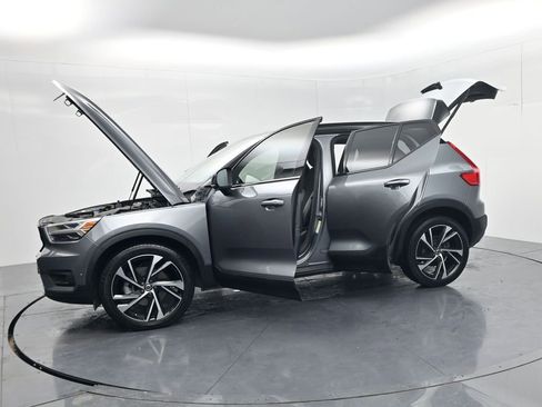 Used 2019 Volvo XC40 T5 R-Design image 70