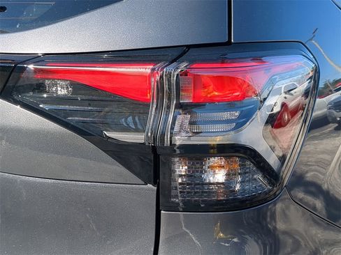 Certified 2025 Subaru Forester Premium image 8